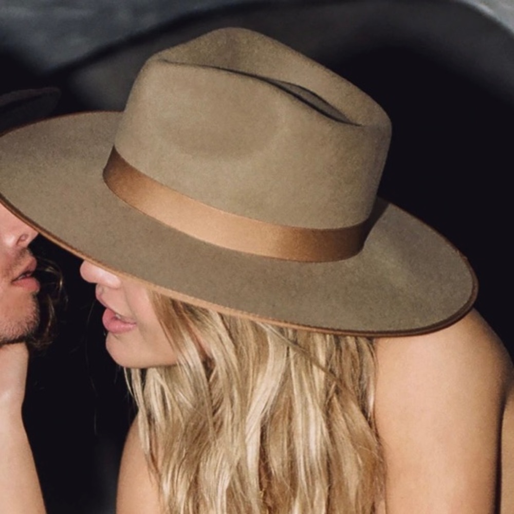 Lack of color Teak Rancher Hat